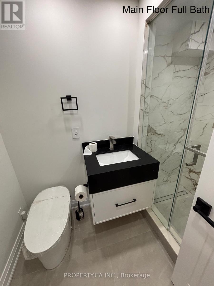 Main - 5316 Russell View Road, Mississauga, Ontario  L5M 5V8 - Photo 10 - W12648764