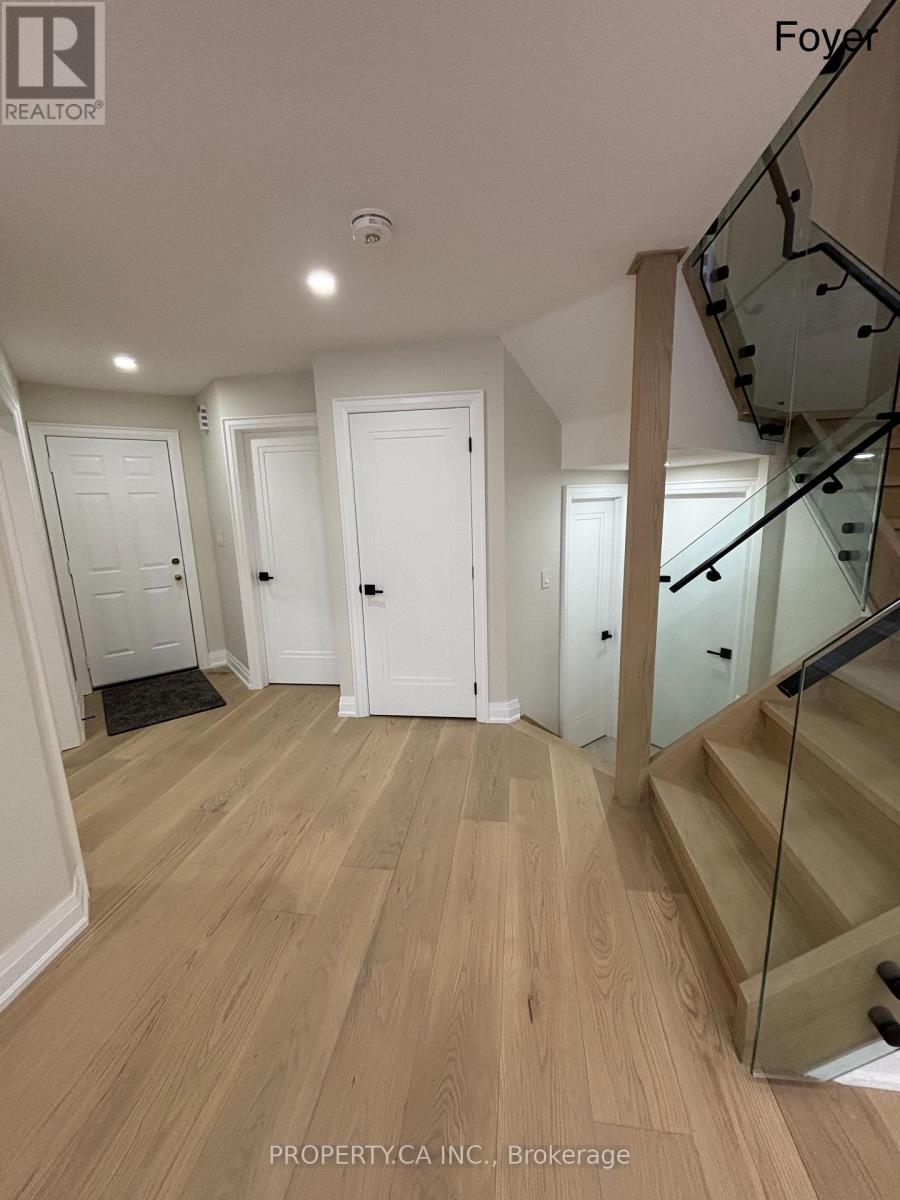 Main - 5316 Russell View Road, Mississauga, Ontario  L5M 5V8 - Photo 11 - W12648764