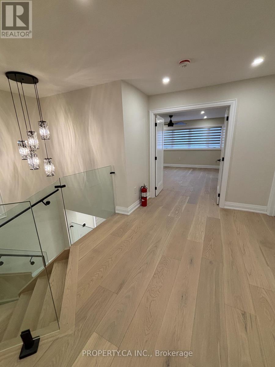 Main - 5316 Russell View Road, Mississauga, Ontario  L5M 5V8 - Photo 15 - W12648764