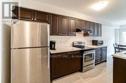 74 Munro Circle, Brantford, Ontario  N3T 0R5 - Photo 8 - X12648766