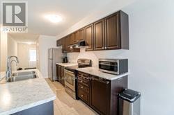 74 Munro Circle, Brantford, Ontario  N3T 0R5 - Photo 9 - X12648766