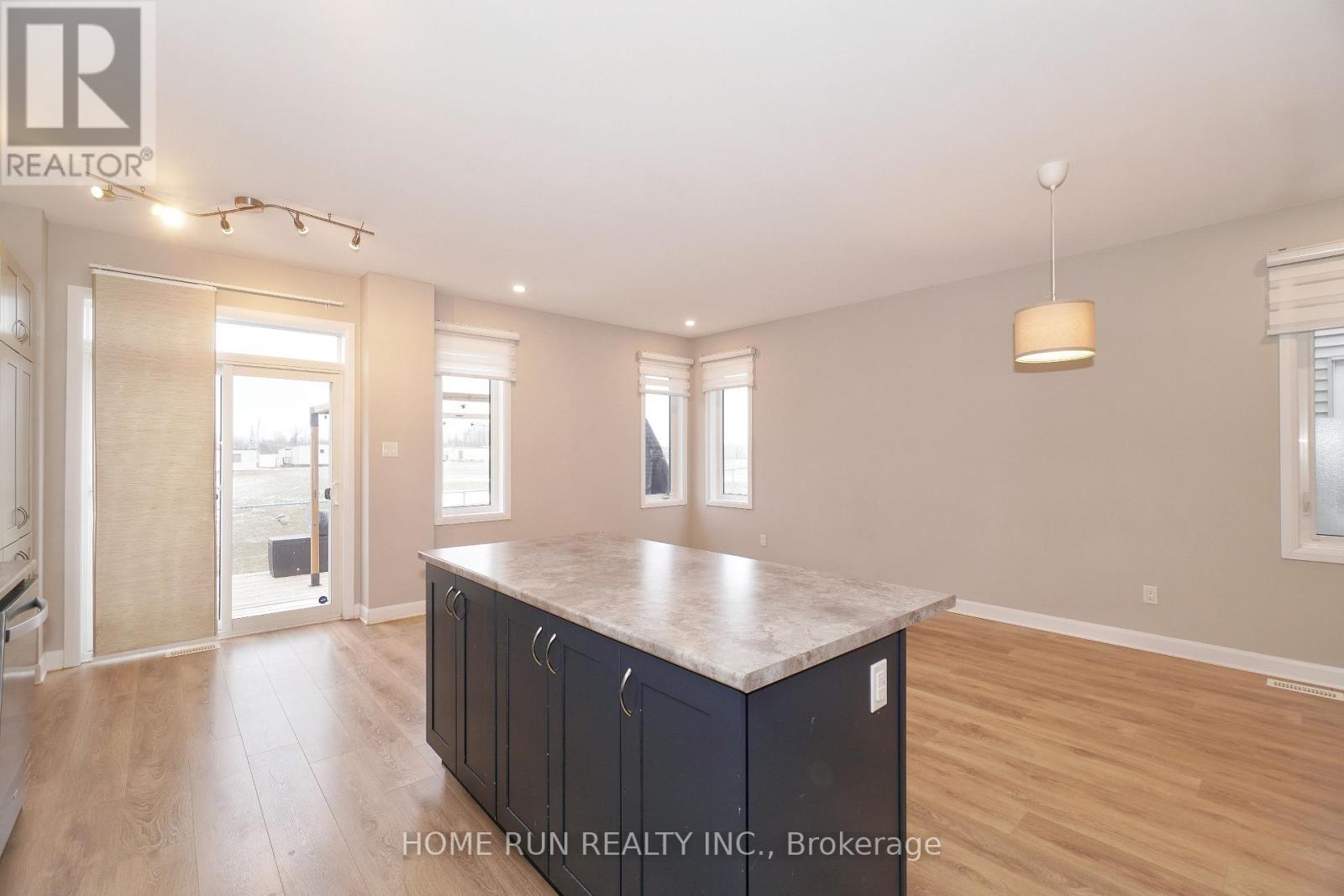 153 Bending Way, Ottawa, Ontario  K2J 6N9 - Photo 13 - X12648792