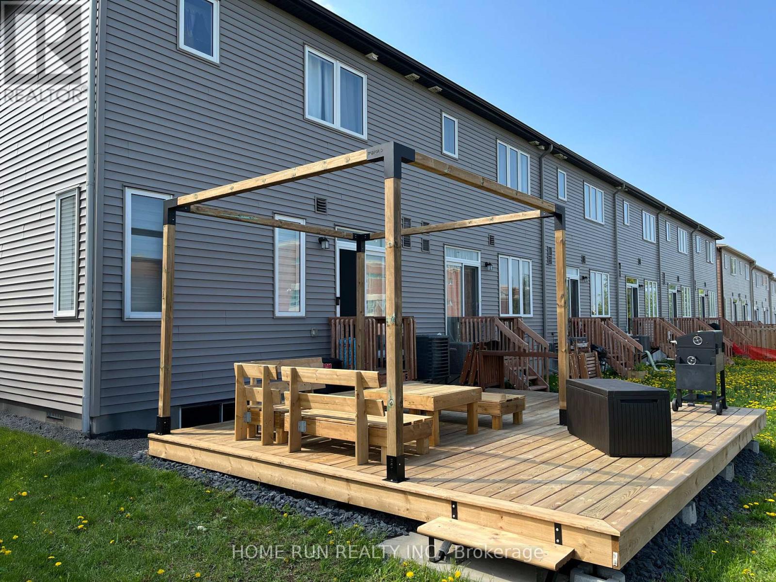 153 Bending Way, Ottawa, Ontario  K2J 6N9 - Photo 3 - X12648792