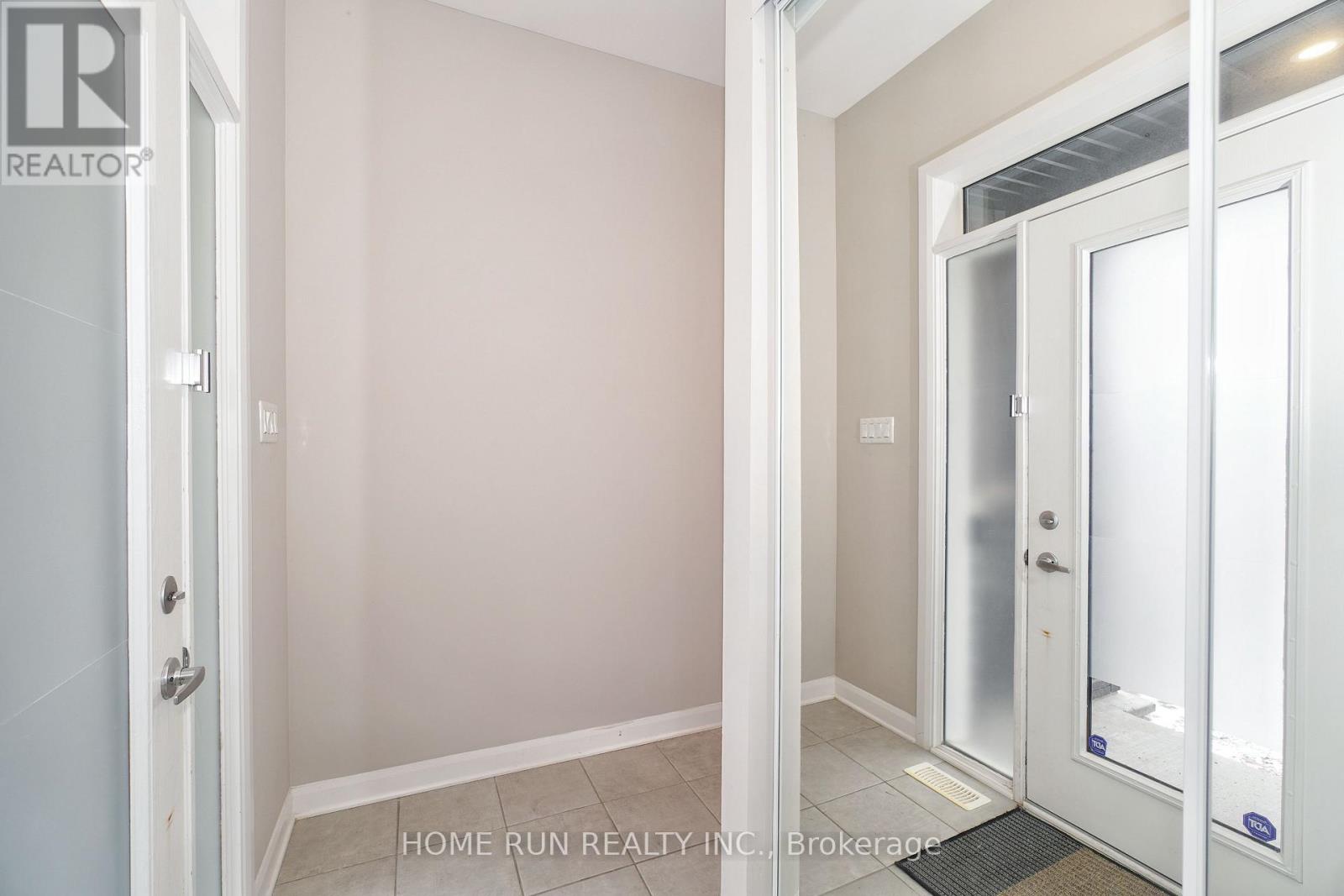 153 Bending Way, Ottawa, Ontario  K2J 6N9 - Photo 4 - X12648792