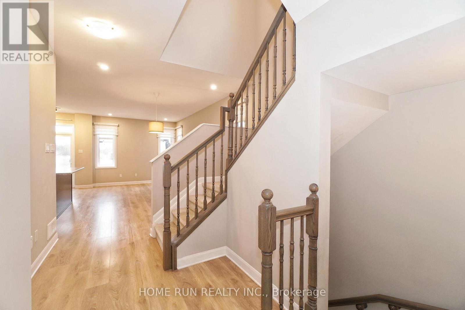 153 Bending Way, Ottawa, Ontario  K2J 6N9 - Photo 5 - X12648792