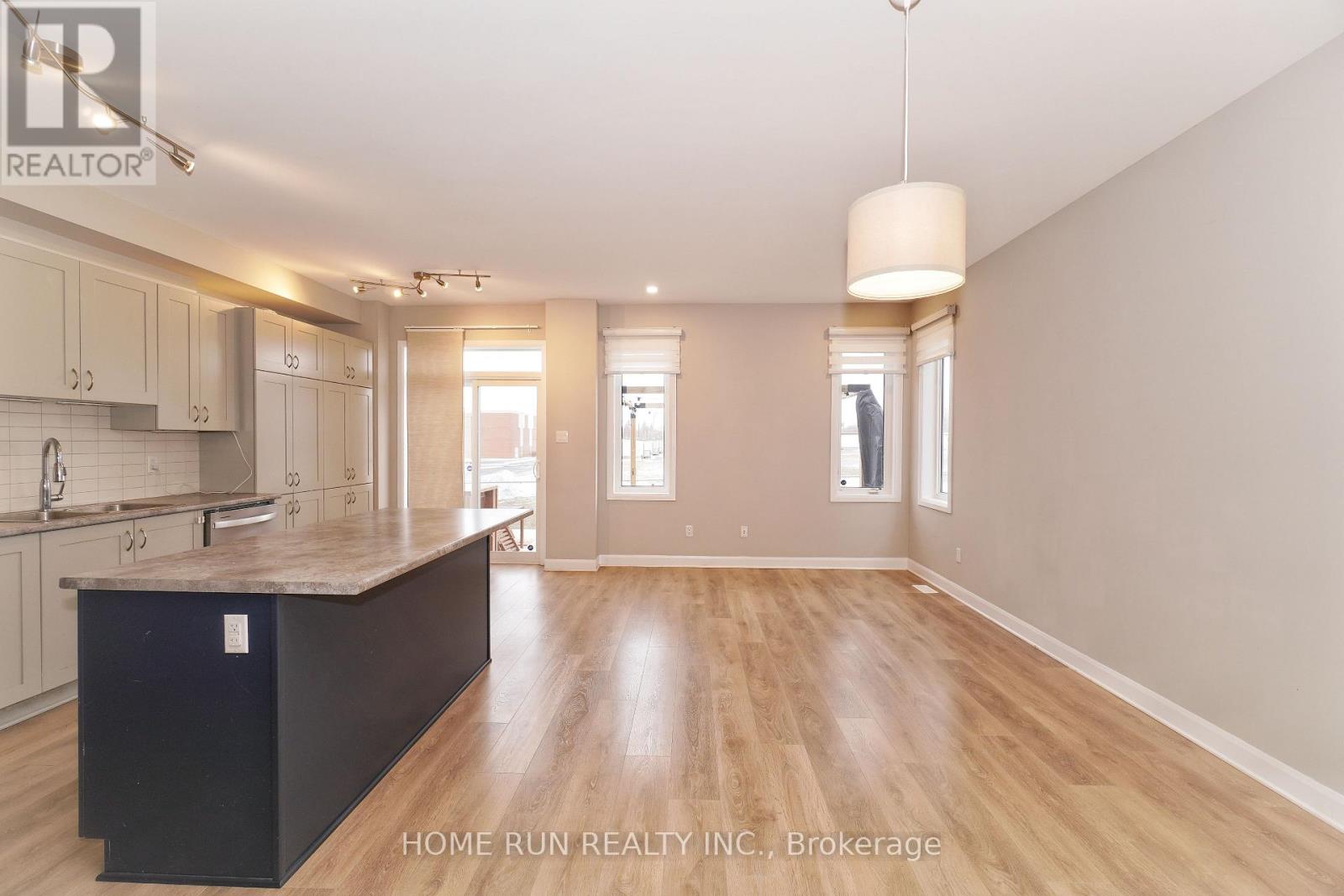 153 Bending Way, Ottawa, Ontario  K2J 6N9 - Photo 7 - X12648792