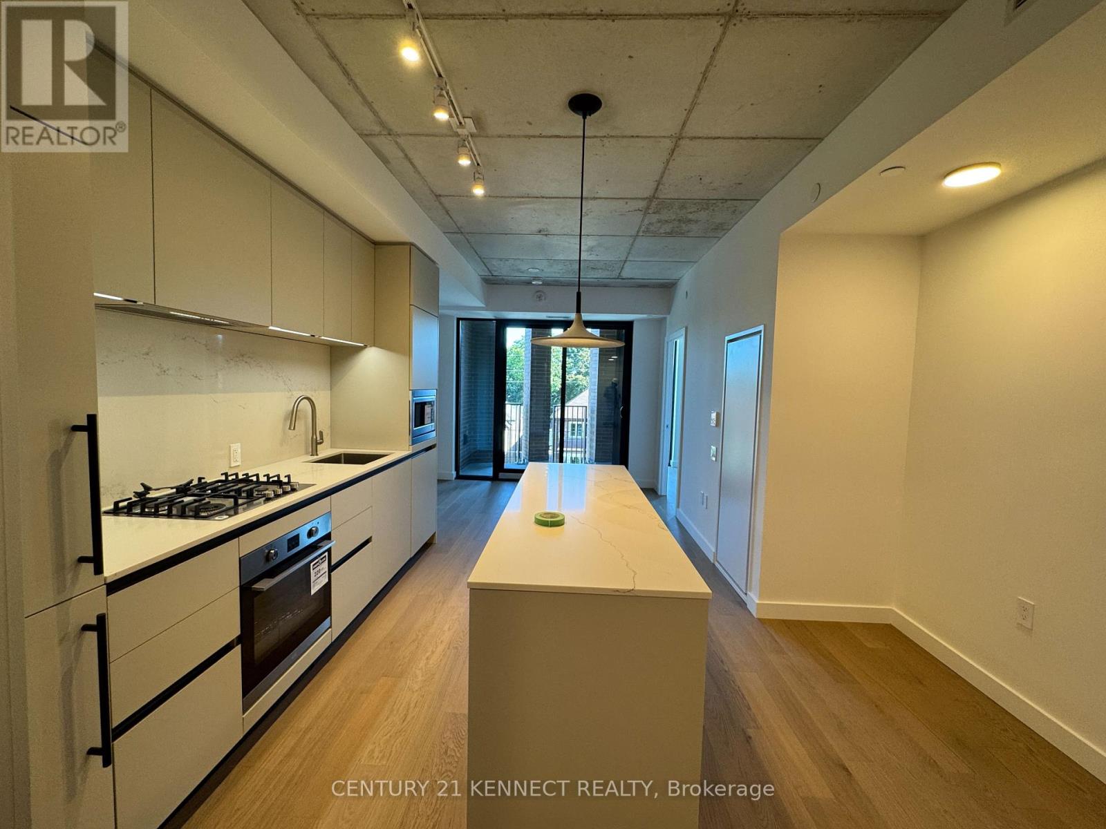 302 - 1720 Bayview Avenue, Toronto, Ontario  M4G 3C4 - Photo 5 - C12648544