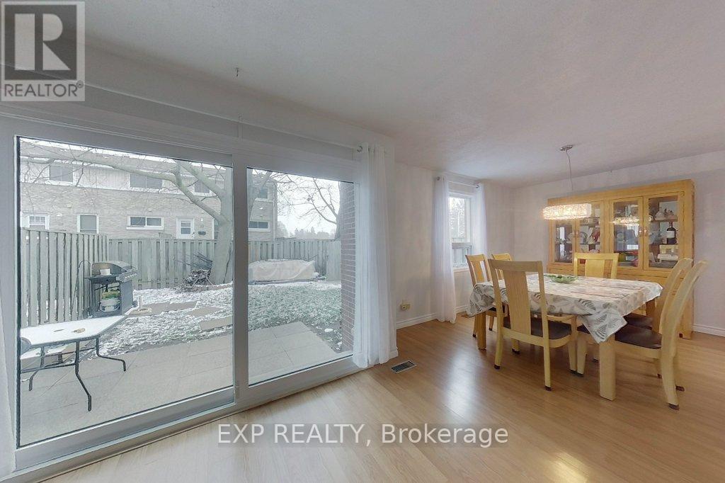 2 - 17 Gibson Drive, Kitchener, Ontario  N2B 2P3 - Photo 12 - X12588252