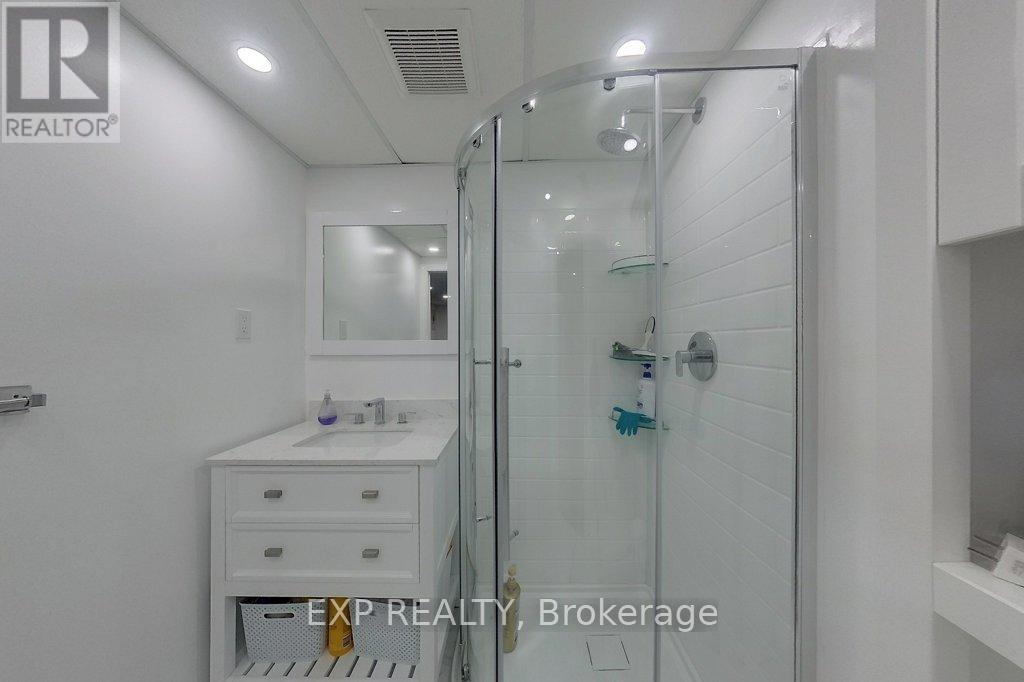 2 - 17 Gibson Drive, Kitchener, Ontario  N2B 2P3 - Photo 43 - X12588252