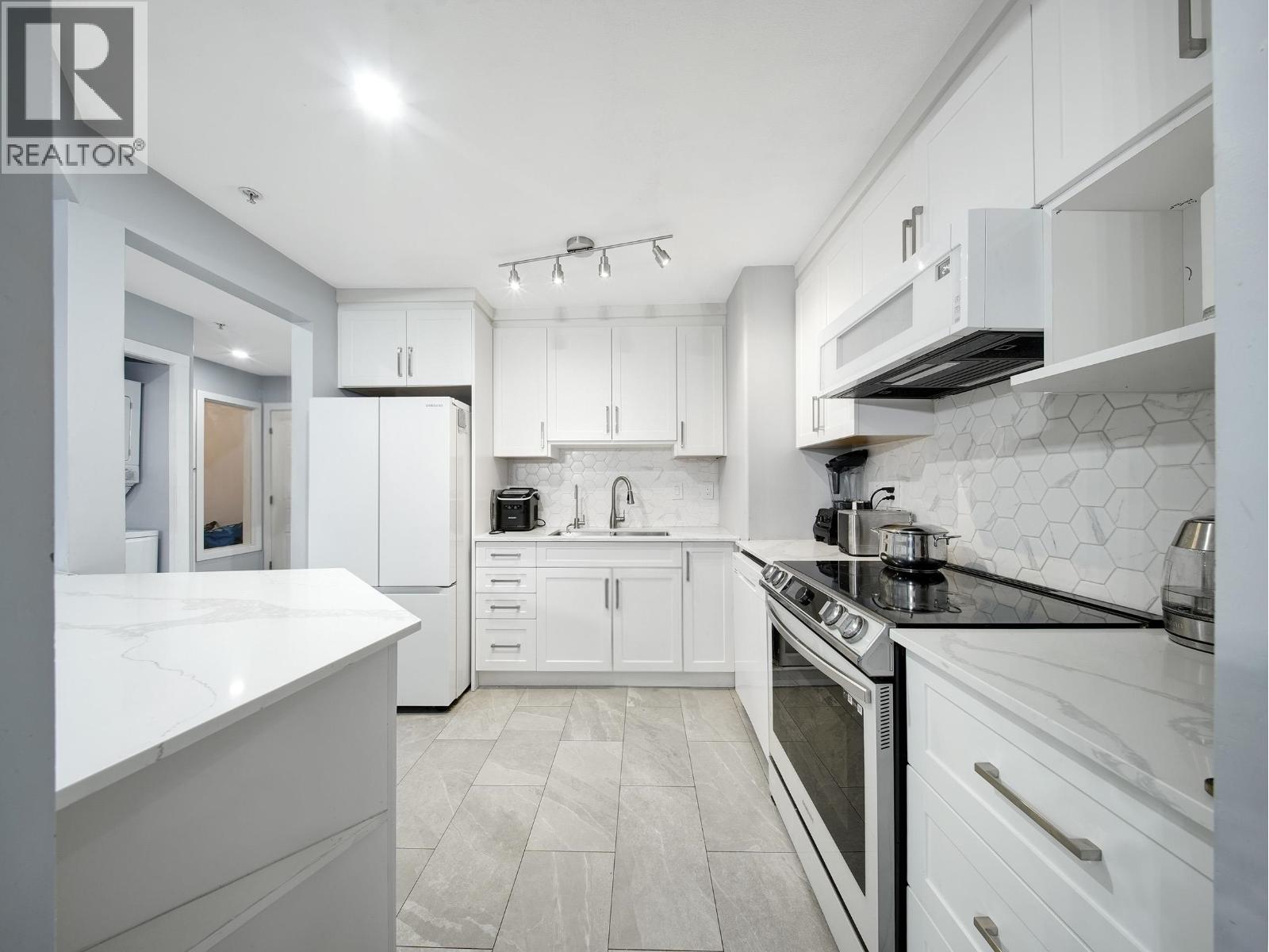 313 214 Eleventh Street, New Westminster, British Columbia  V3M 4C9 - Photo 10 - R3074844