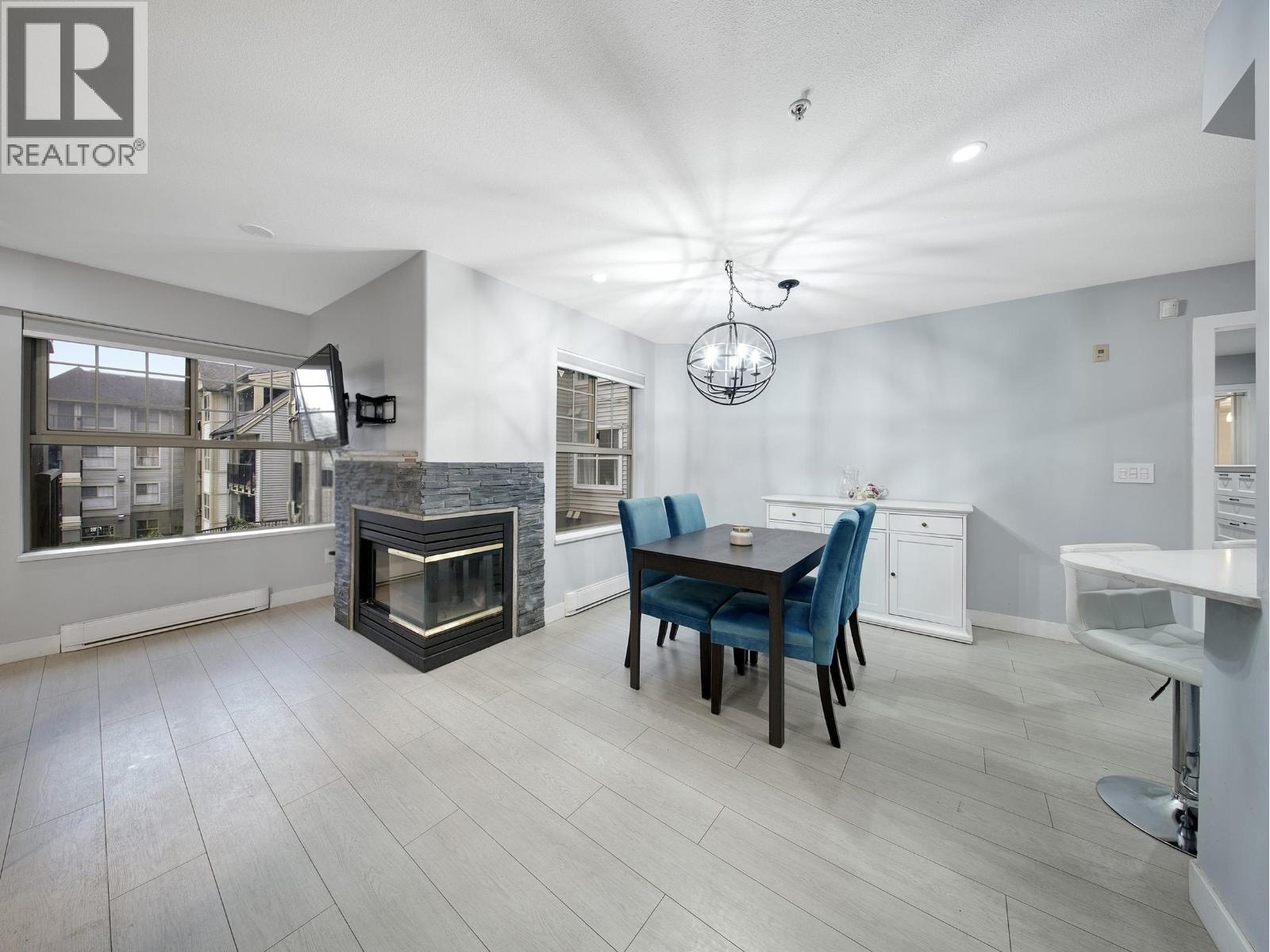 313 214 Eleventh Street, New Westminster, British Columbia  V3M 4C9 - Photo 3 - R3074844