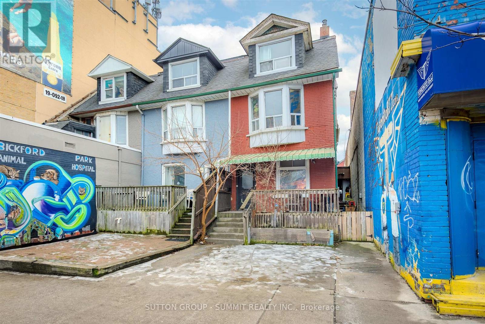 811 BLOOR STREET W, Toronto, Ontario