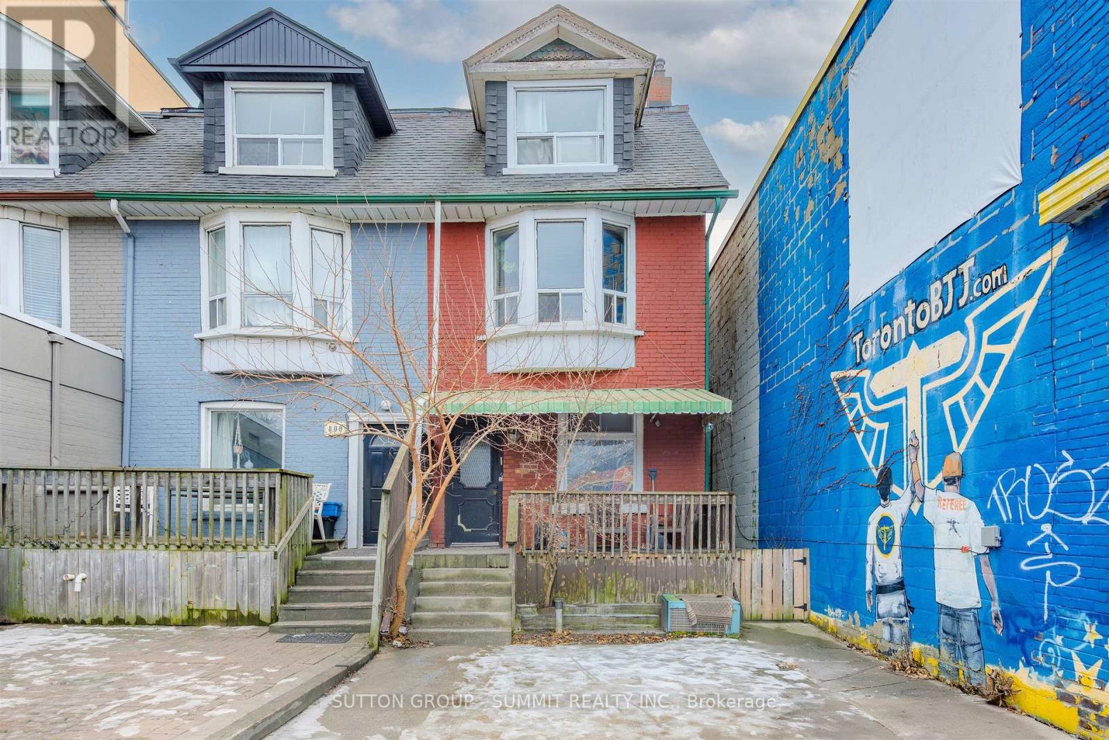 811 Bloor Street W, Toronto, Ontario  M6G 1L8 - Photo 2 - C12648770