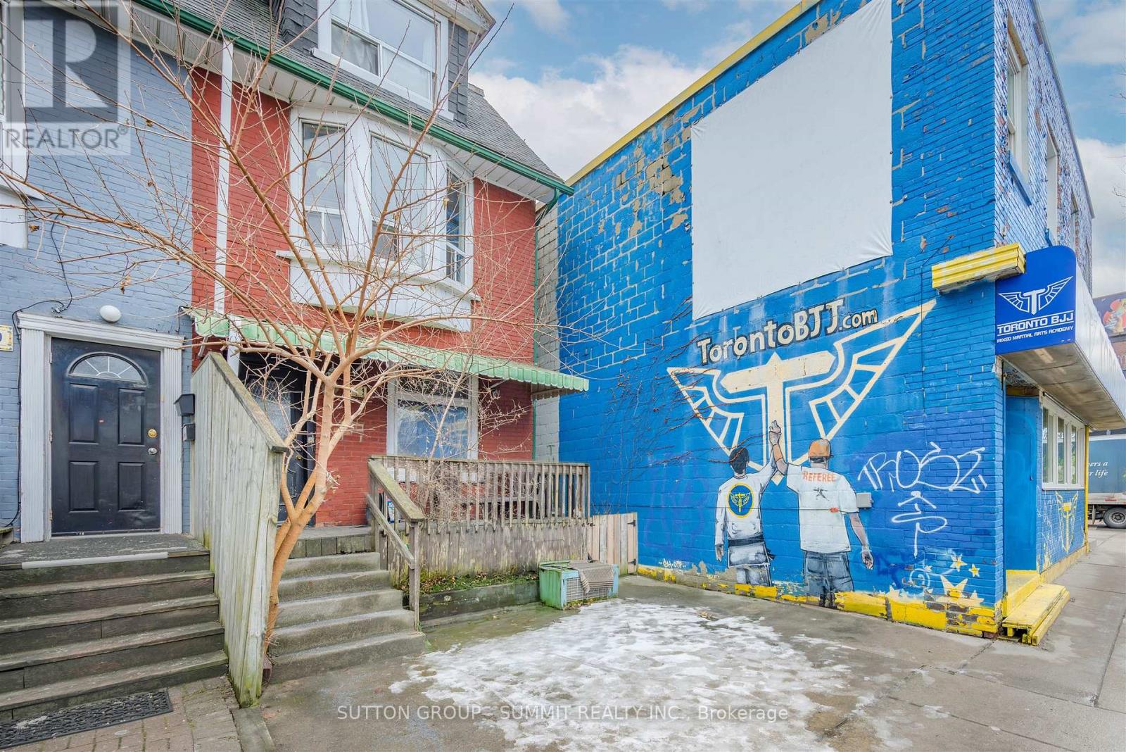 811 Bloor Street W, Toronto, Ontario  M6G 1L8 - Photo 3 - C12648770