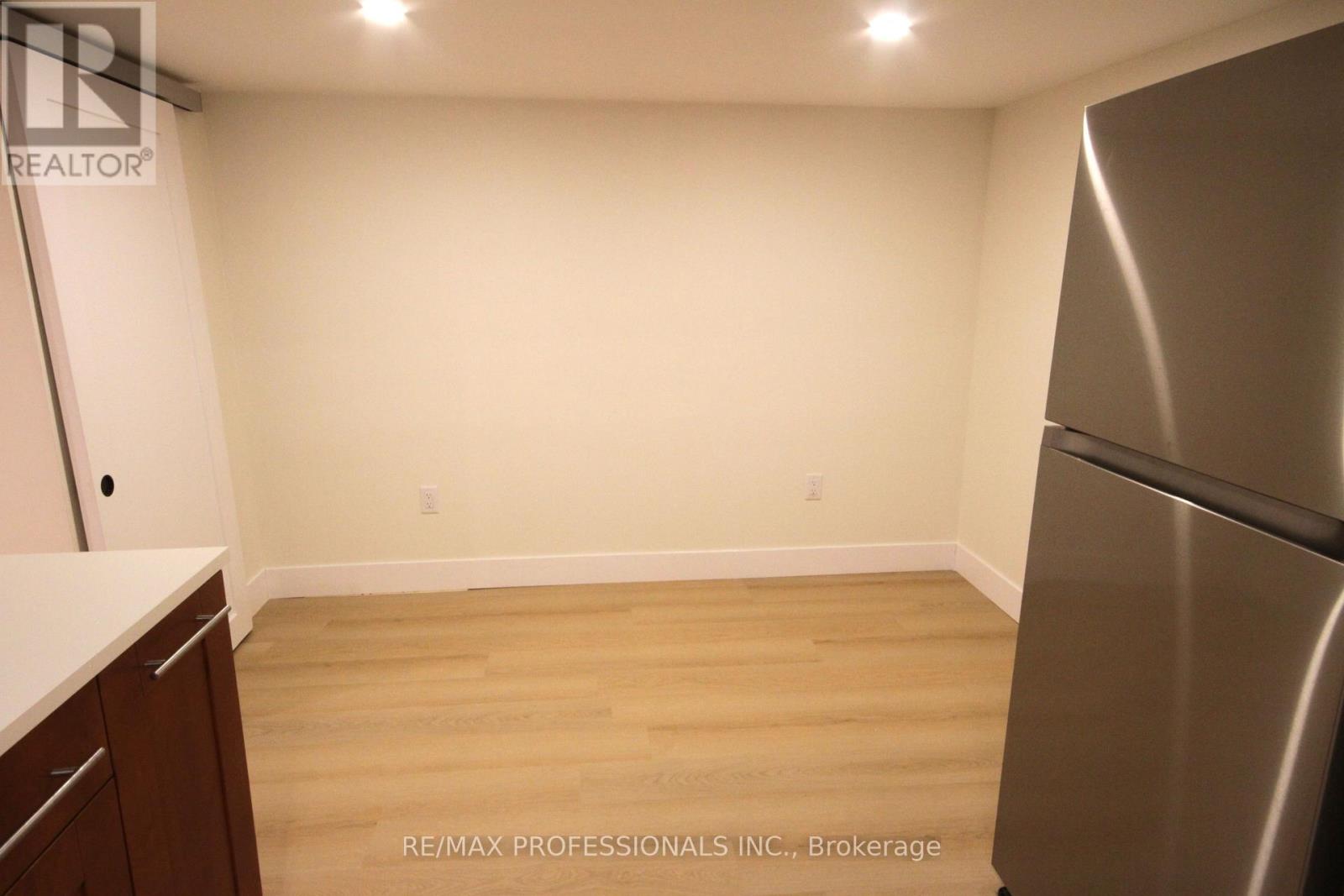 Bsmt - 52 Rogers Road, Toronto, Ontario  M6E 1N8 - Photo 9 - C12648784