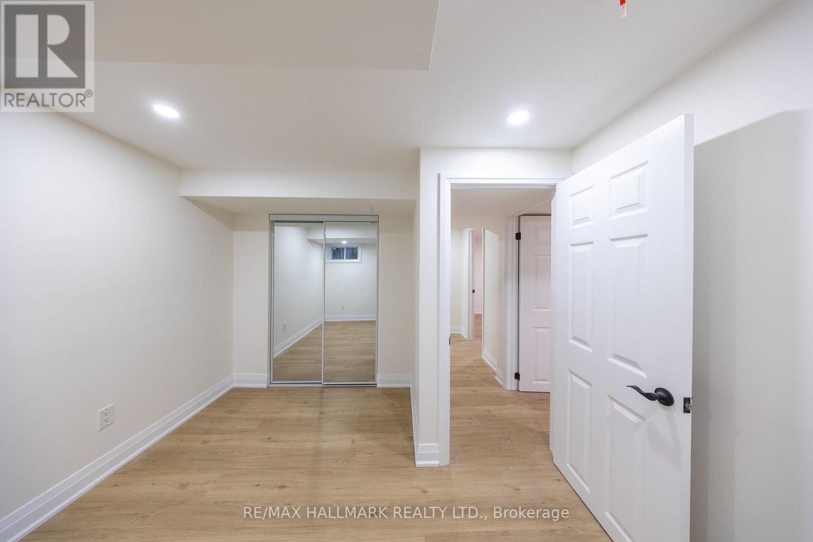 Bsmt - 154 Fitzgibbon Avenue, Toronto, Ontario  M1K 4A8 - Photo 12 - E12648794