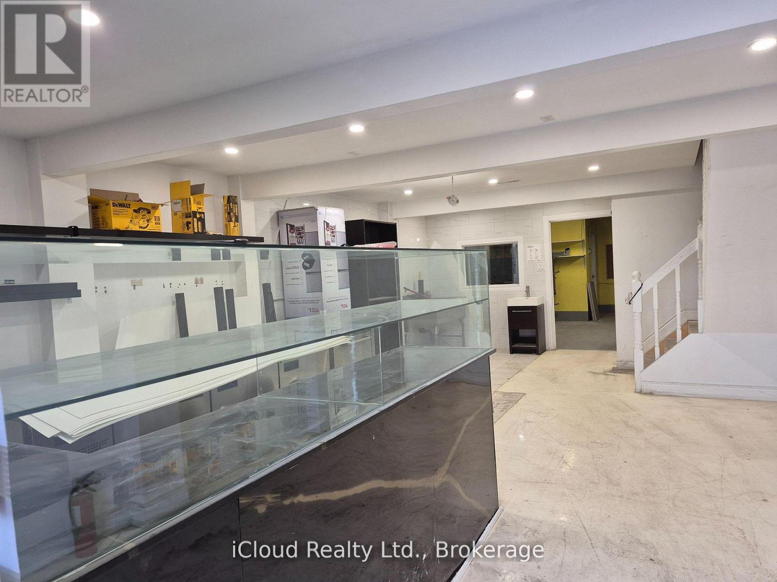 15 - 8 Strathearn Avenue, Brampton, Ontario  L6T 4L9 - Photo 11 - W12648772