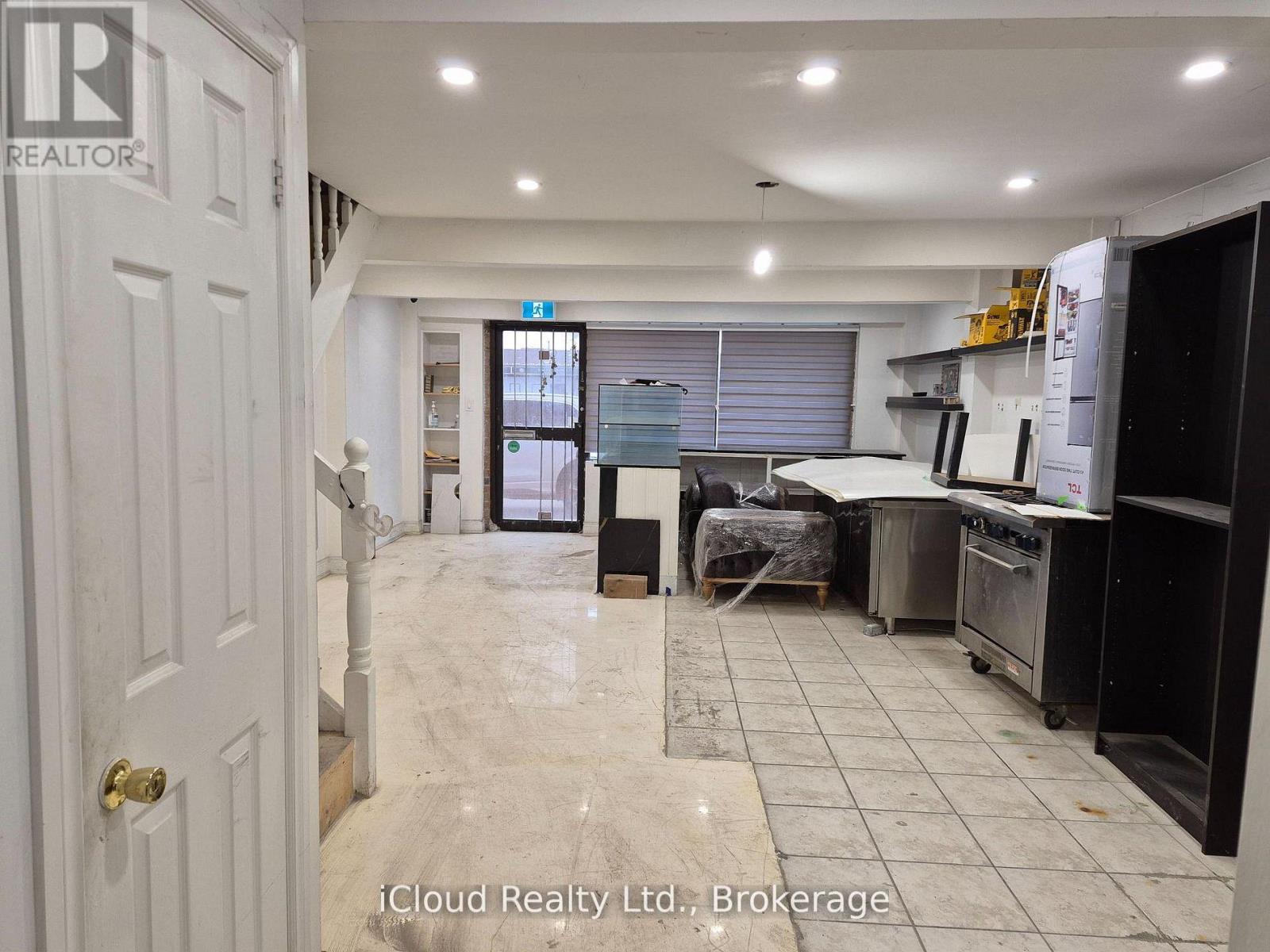 15 - 8 Strathearn Avenue, Brampton, Ontario  L6T 4L9 - Photo 7 - W12648772