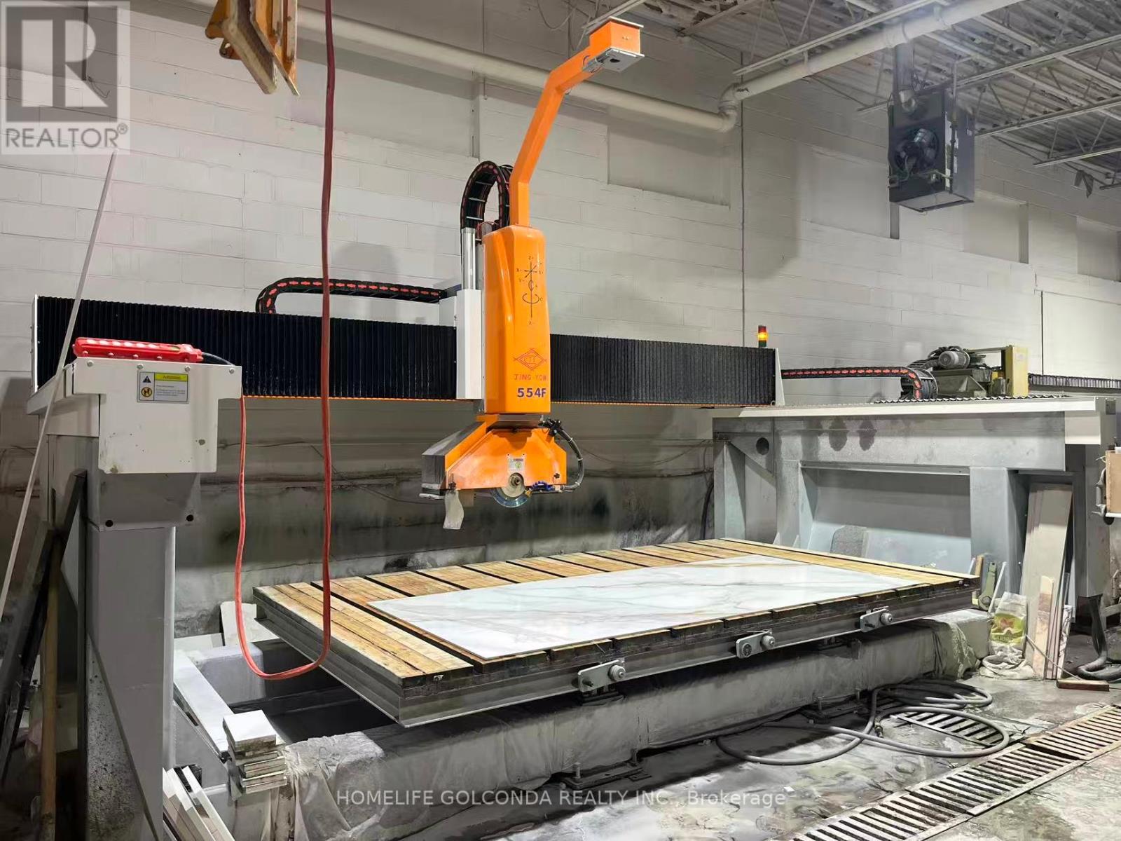 1 - 235 Eddystone Avenue, Toronto, Ontario  M3N 1H5 - Photo 6 - W12648774