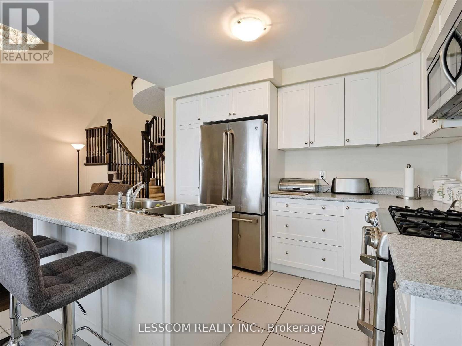 38 - 57 Muzzo Drive, Brampton, Ontario  L6R 3W9 - Photo 10 - W12648782