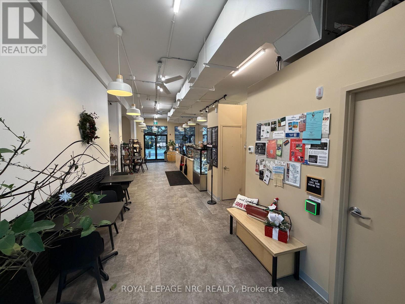 4 - 1397 York Road, Niagara-On-The-Lake, Ontario  L0S 1J1 - Photo 11 - X12647668