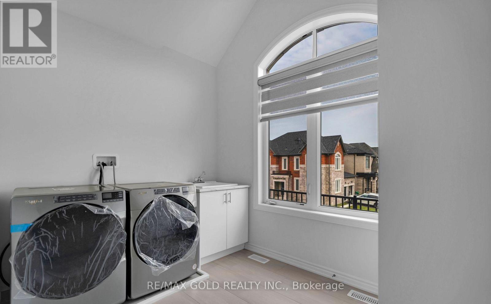 12 Vincena Road, Caledon, Ontario  L7C 1Z9 - Photo 25 - W12616122