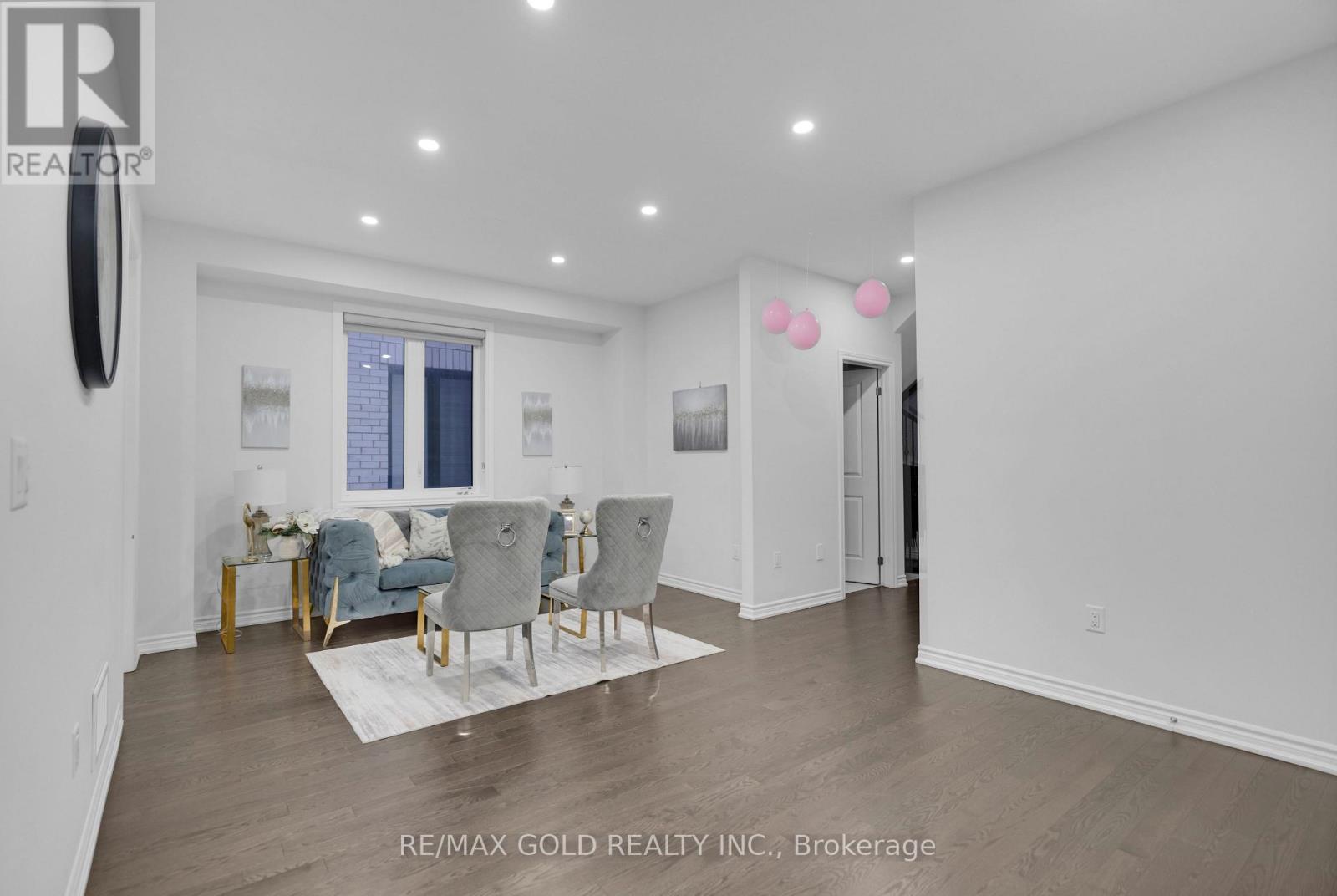 12 Vincena Road, Caledon, Ontario  L7C 1Z9 - Photo 8 - W12616122