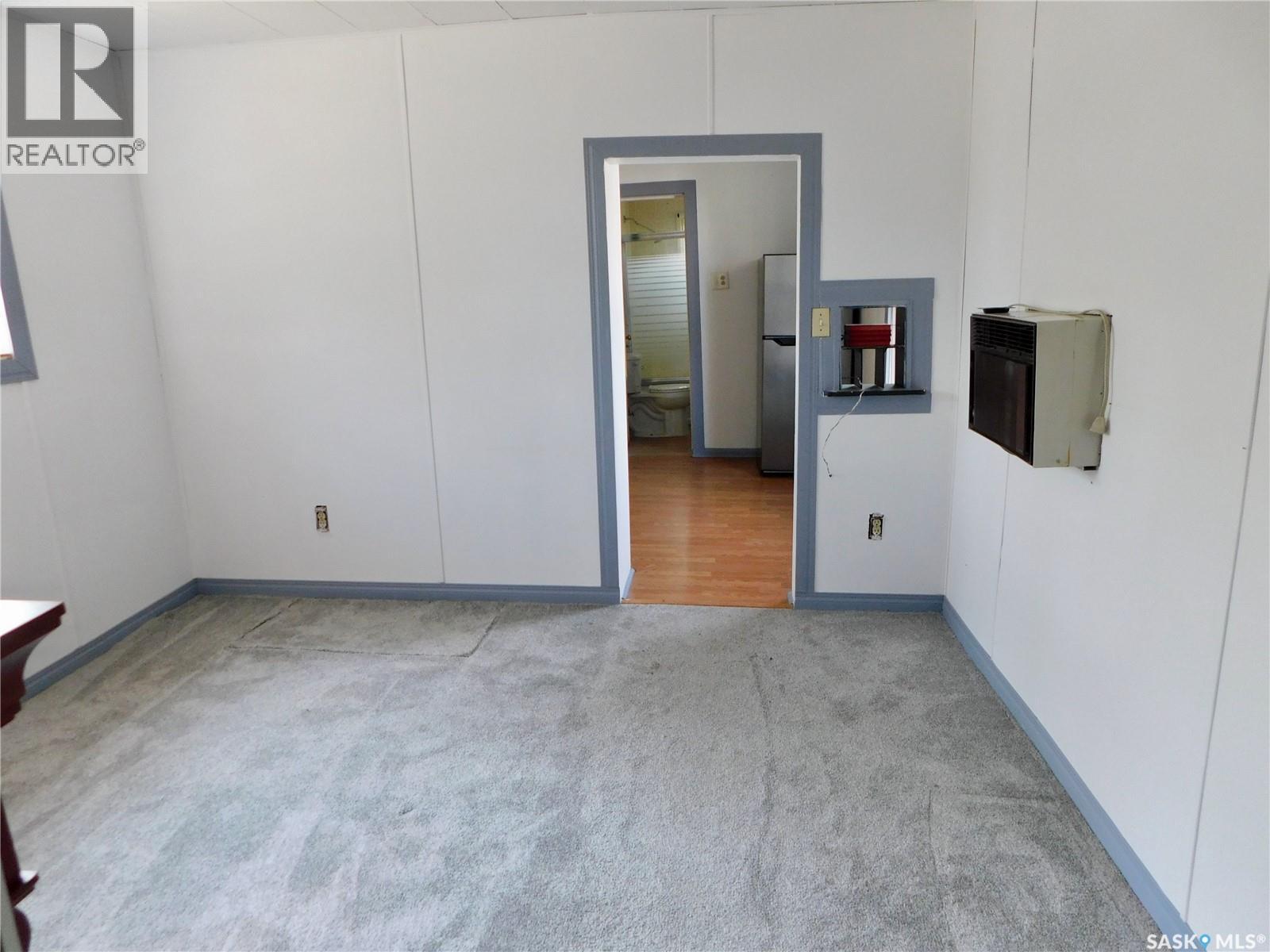 214 2nd Street E, Lafleche, Saskatchewan  S0H 3R0 - Photo 5 - SK995963