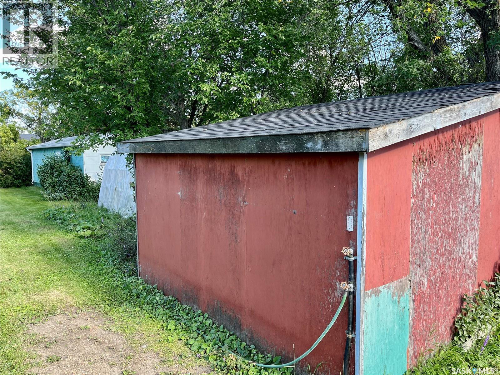 214 2nd Street E, Lafleche, Saskatchewan  S0H 3R0 - Photo 17 - SK995963