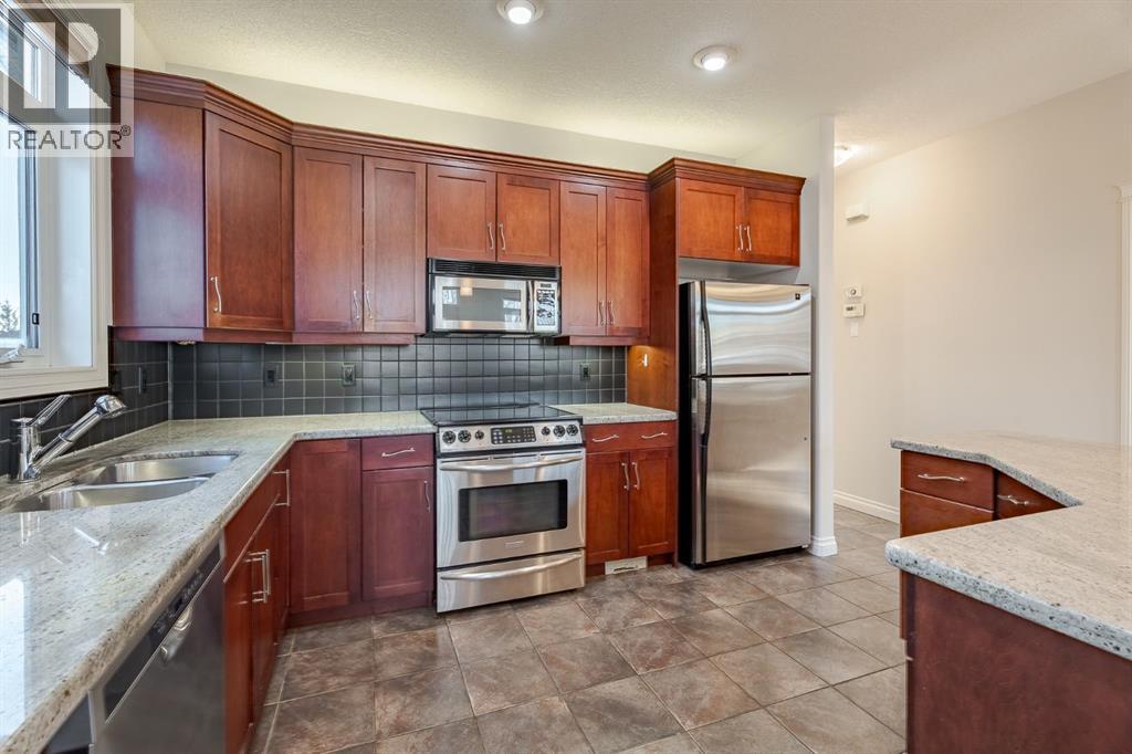 14 Discovery Woods Villas Sw, Calgary, Alberta  T3H 5A6 - Photo 12 - A2273726