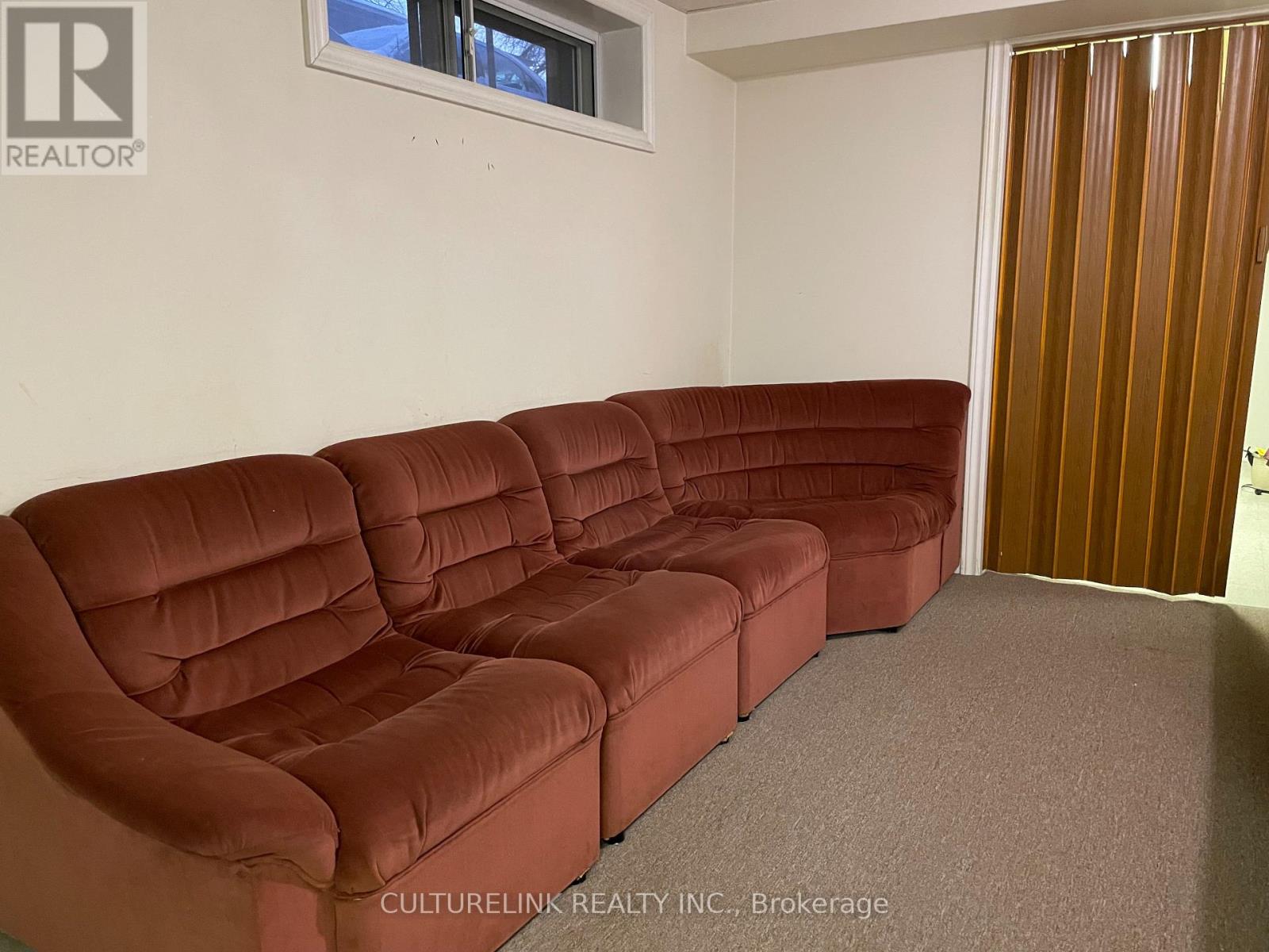 7 Millgate Crescent, Toronto, Ontario  M2K 1L5 - Photo 2 - C12648840