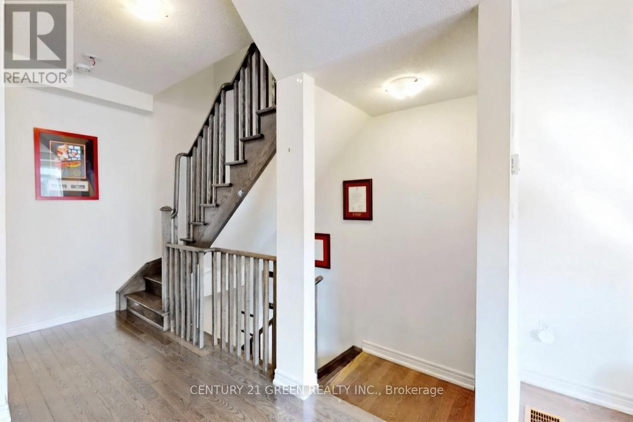 17 Haymarket Drive, Brampton, Ontario  L7A 5C3 - Photo 10 - W12648816