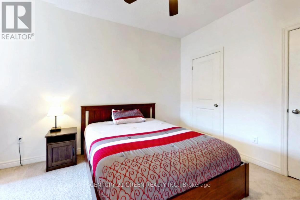 17 Haymarket Drive, Brampton, Ontario  L7A 5C3 - Photo 11 - W12648816