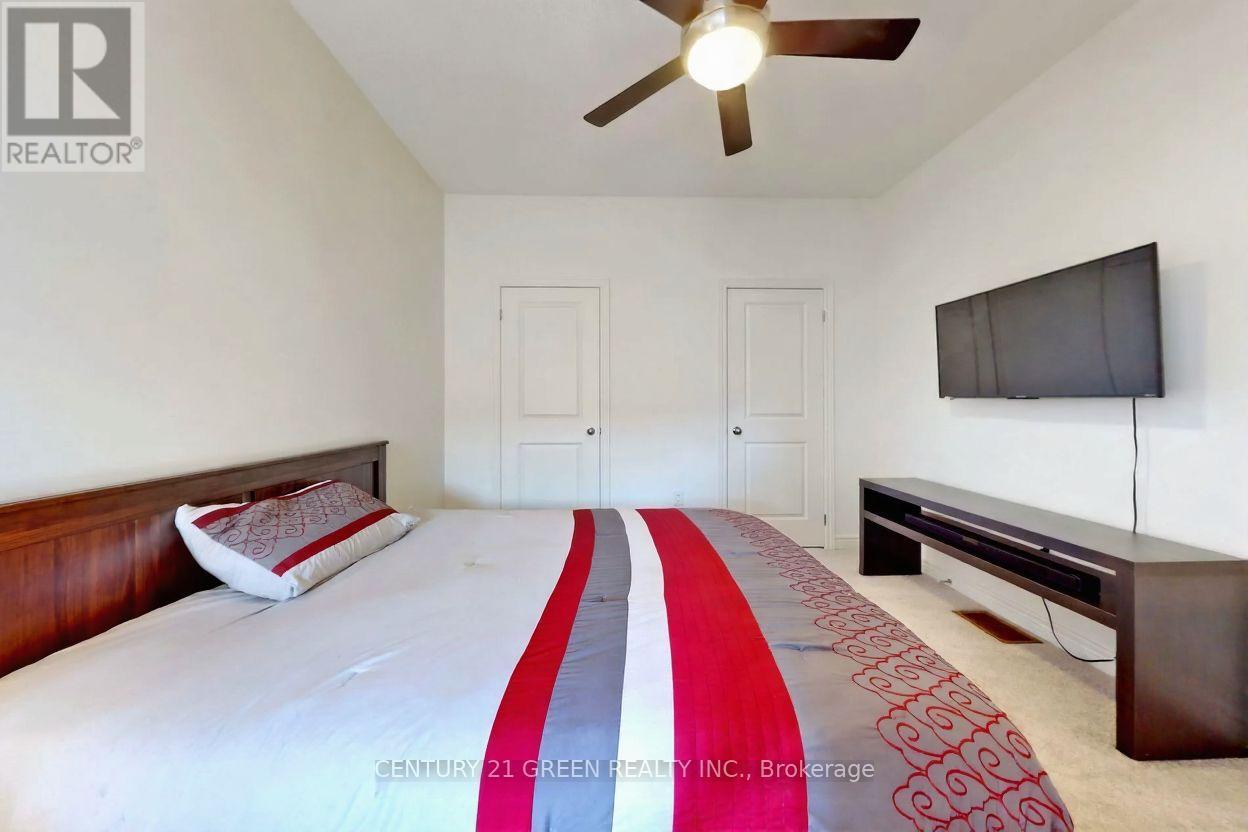 17 Haymarket Drive, Brampton, Ontario  L7A 5C3 - Photo 13 - W12648816