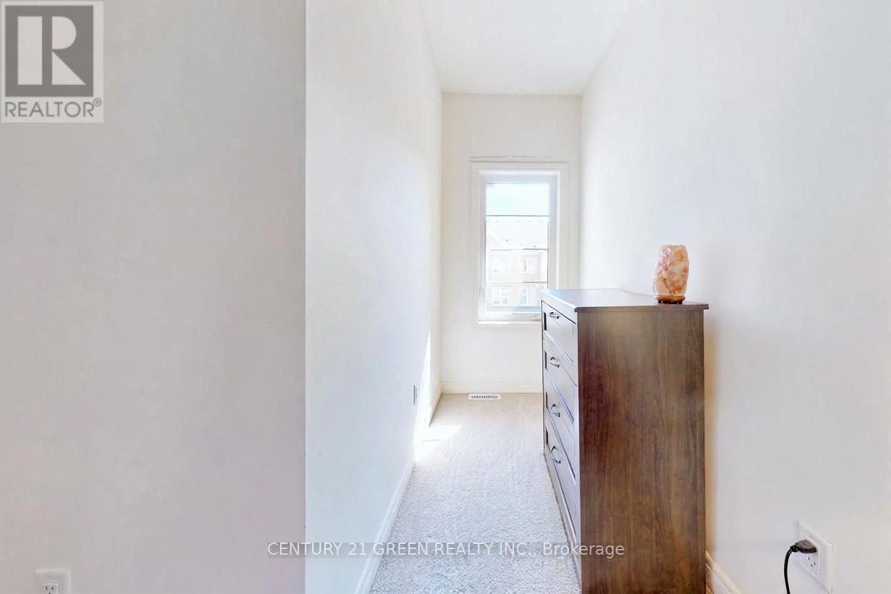 17 Haymarket Drive, Brampton, Ontario  L7A 5C3 - Photo 14 - W12648816