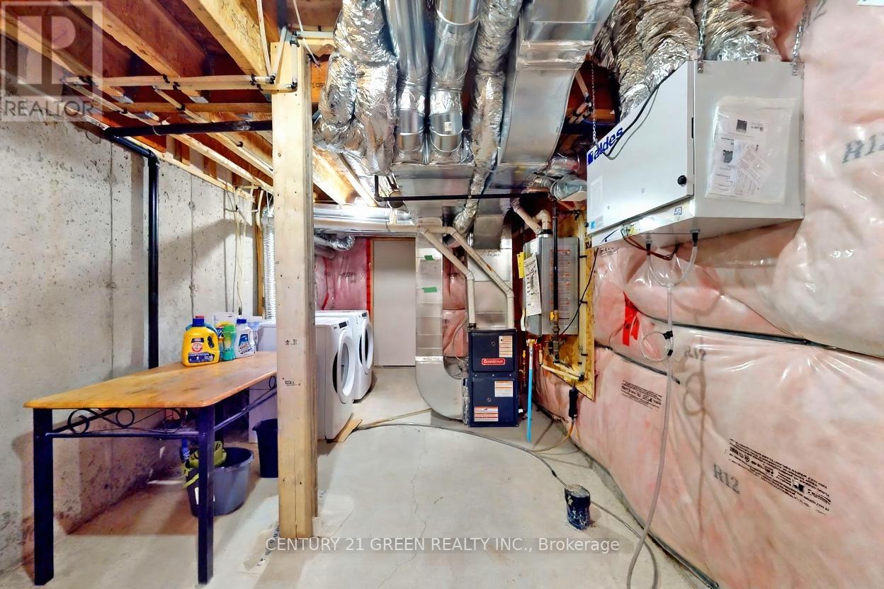 17 Haymarket Drive, Brampton, Ontario  L7A 5C3 - Photo 21 - W12648816