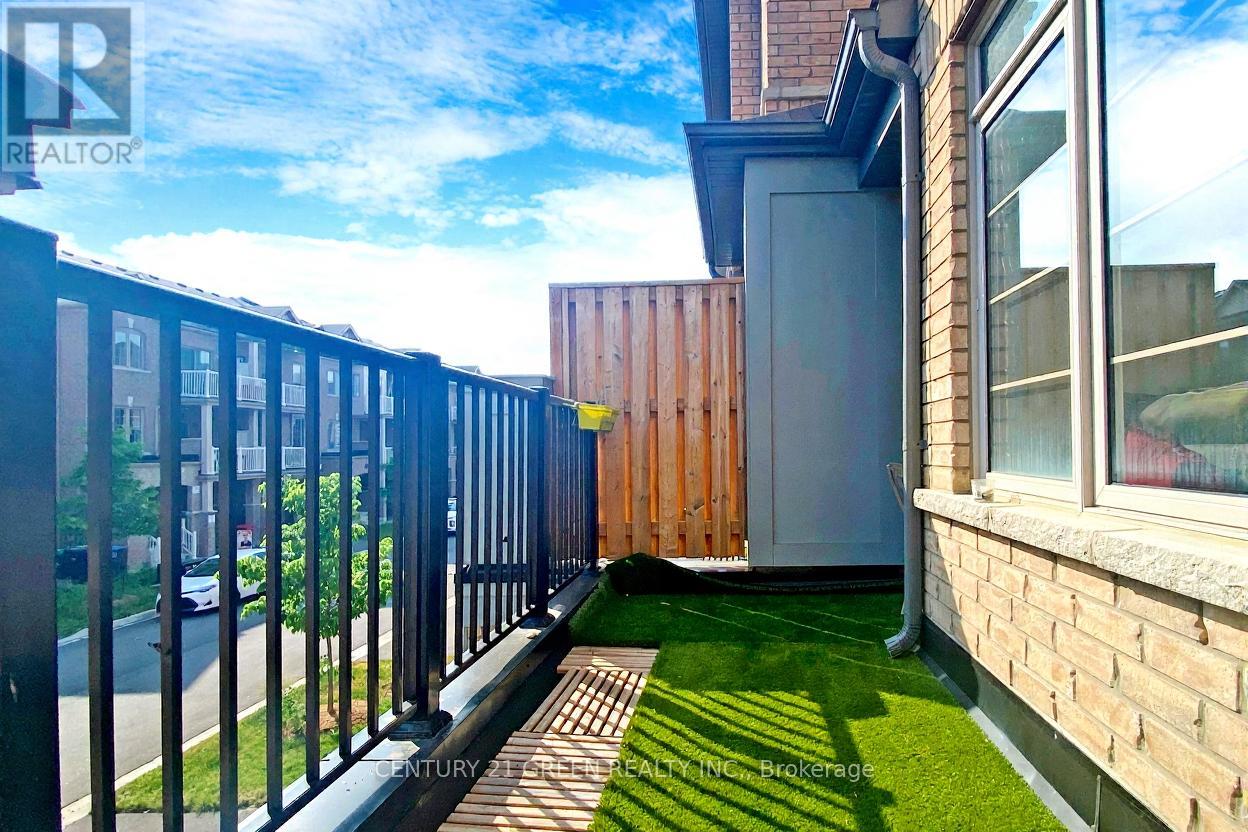 17 Haymarket Drive, Brampton, Ontario  L7A 5C3 - Photo 24 - W12648816