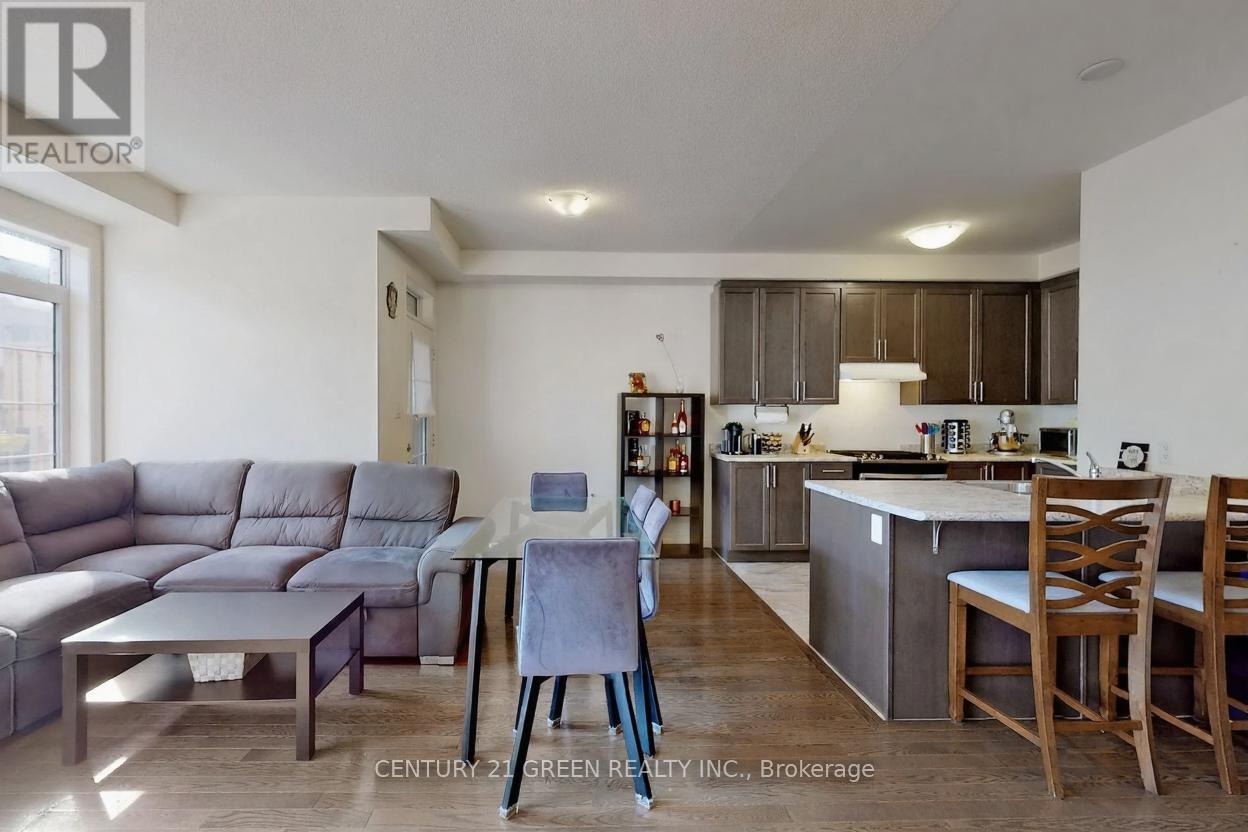 17 Haymarket Drive, Brampton, Ontario  L7A 5C3 - Photo 4 - W12648816