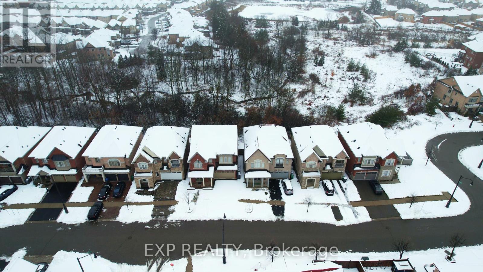 42 Arrowpoint Drive, Brampton, Ontario  L6Y 0Y8 - Photo 4 - W12648818