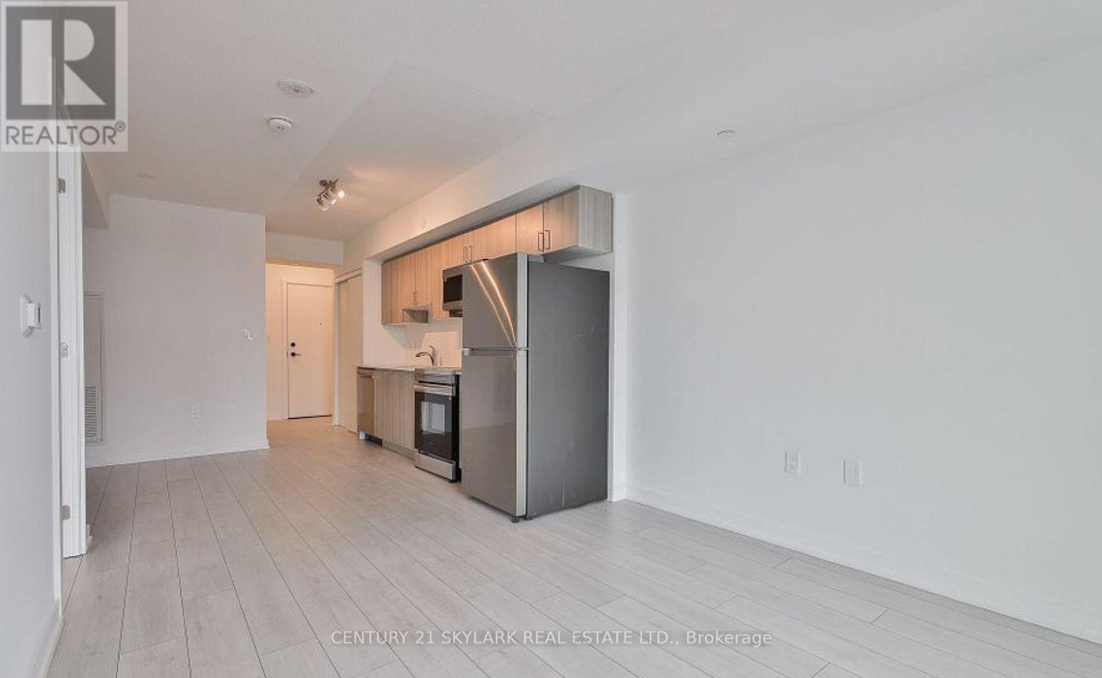 #411 - 556 Marlee Avenue, Toronto, Ontario  M6B 0B1 - Photo 10 - W12648838