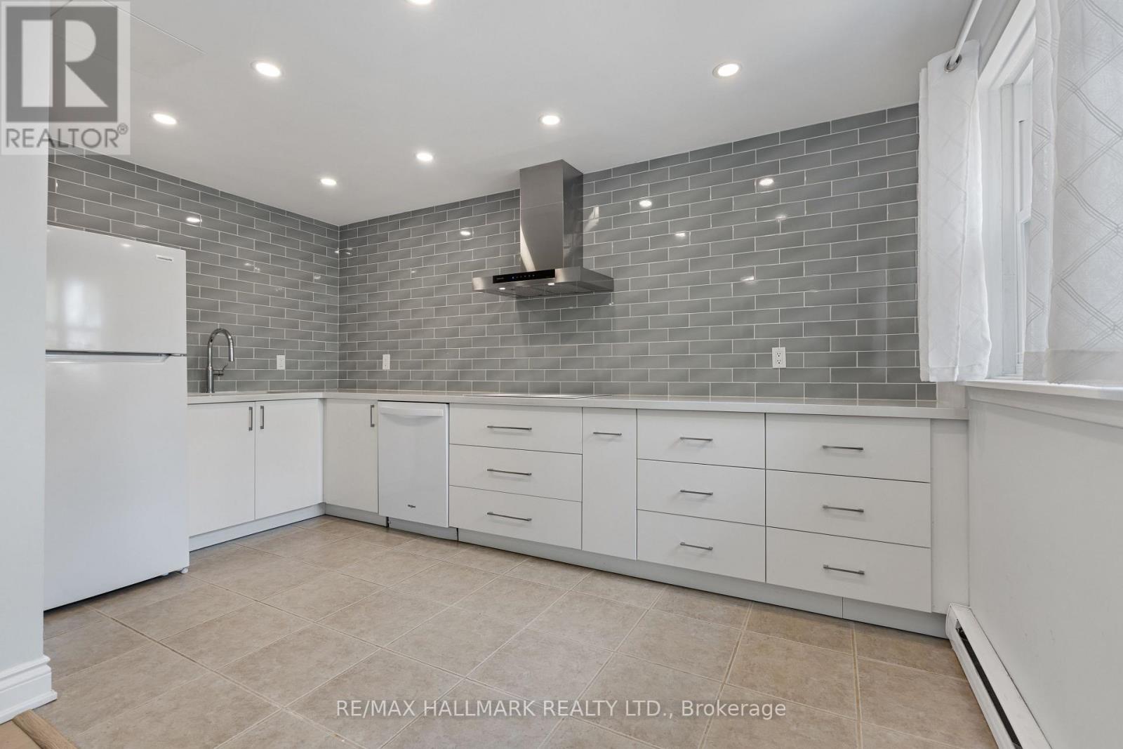 130 - 3040 CONSTITUTION BOULEVARD, Mississauga, Ontario