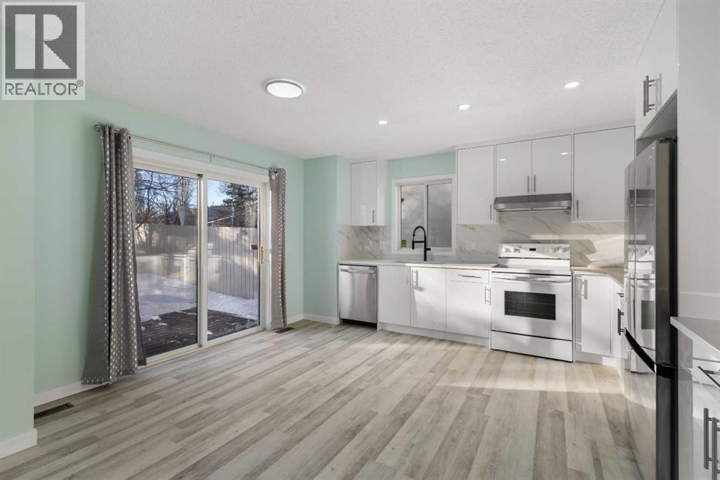 271 Coventry Green Ne, Calgary, Alberta  T3K 4M3 - Photo 9 - A2275872