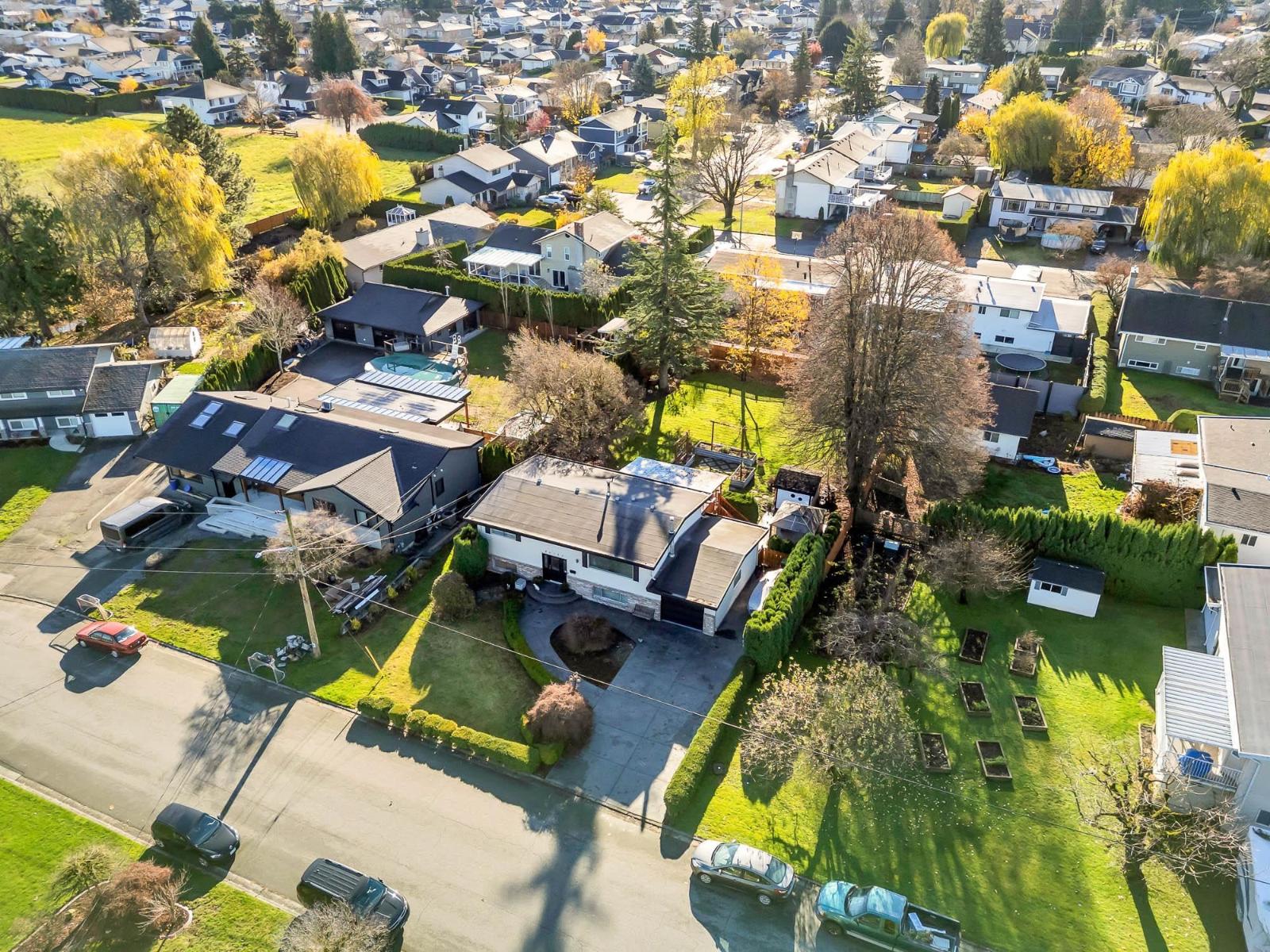 46102 Griffin Drive, Sardis East Vedder, Chilliwack, British Columbia  V2R 4C7 - Photo 4 - R3068749