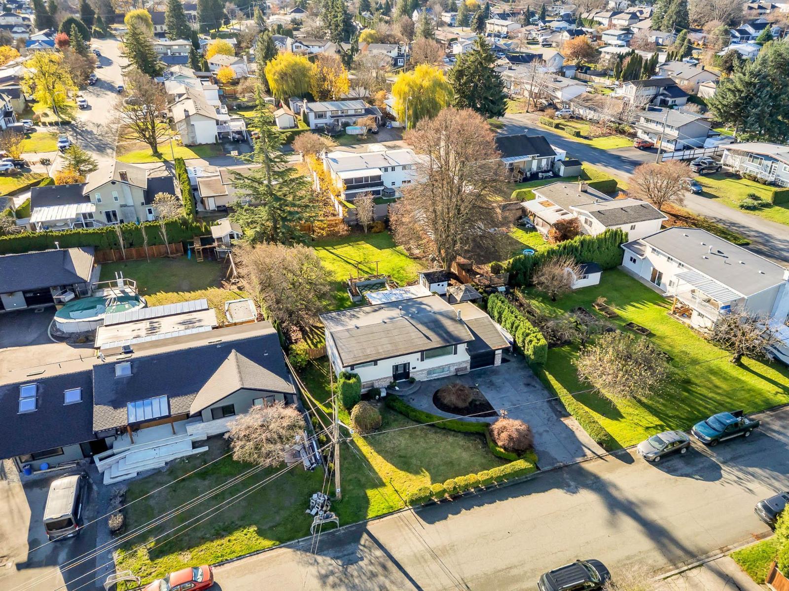 46102 Griffin Drive, Sardis East Vedder, Chilliwack, British Columbia  V2R 4C7 - Photo 5 - R3068749