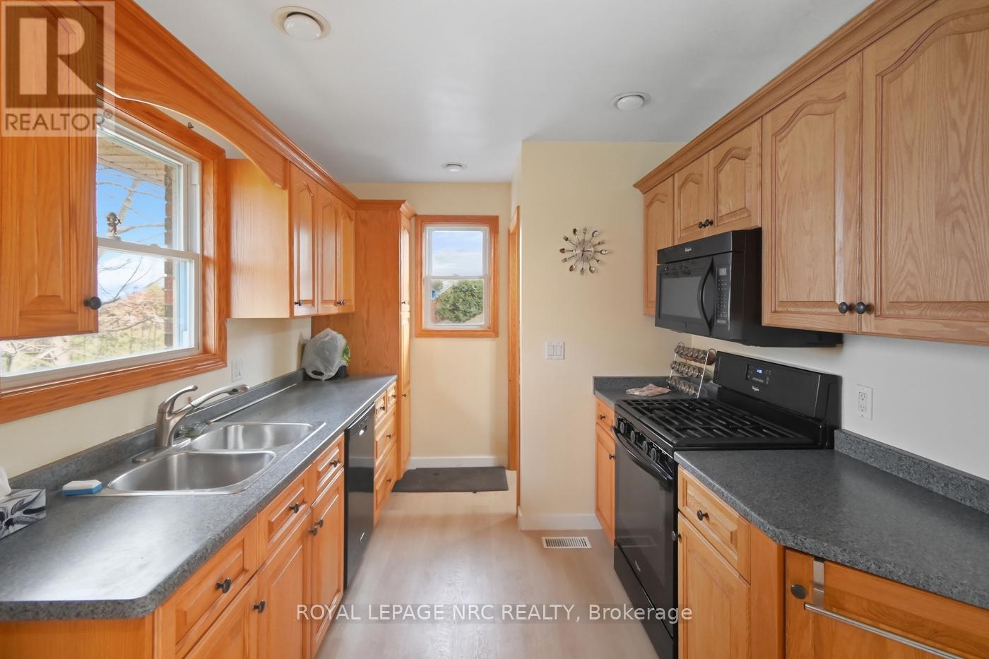 11572 Hwy 3 Highway, Wainfleet, Ontario  L0S 1V0 - Photo 14 - X12648852