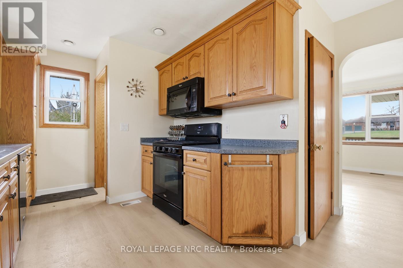 11572 Hwy 3 Highway, Wainfleet, Ontario  L0S 1V0 - Photo 15 - X12648852