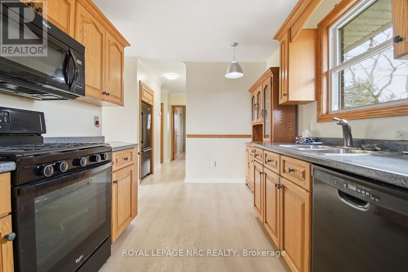 11572 Hwy 3 Highway, Wainfleet, Ontario  L0S 1V0 - Photo 17 - X12648852