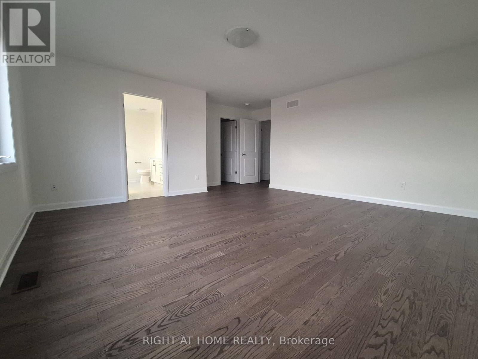 139 Invention Boulevard, Ottawa, Ontario  K2W 0L9 - Photo 8 - X12475281