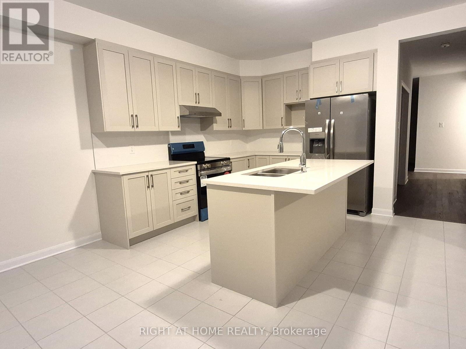 139 Invention Boulevard, Ottawa, Ontario  K2W 0L9 - Photo 6 - X12475281