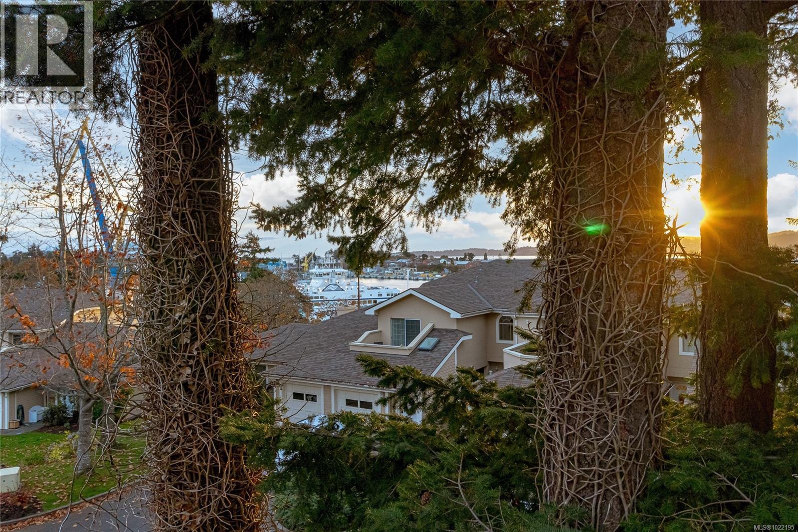 33 909 Admirals Rd, Esquimalt, British Columbia  V9A 2P1 - Photo 46 - 1022195